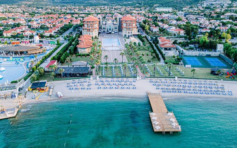 Radisson Blu Resort Spacesme · 1