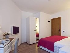 Standart Çift Kişilik Oda - Şehir Manzaralı