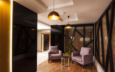 Majura Hotel Business · 3