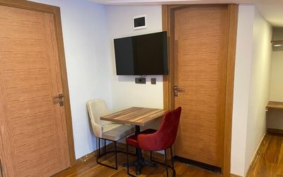 Renk Otel Karsiyaka · 4