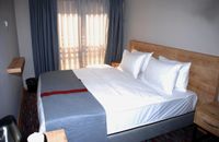 BÜYÜK YATAKLI STANDART JUNIOR KÜÇÜK ODA & FRENCH BED SMALL ROOM