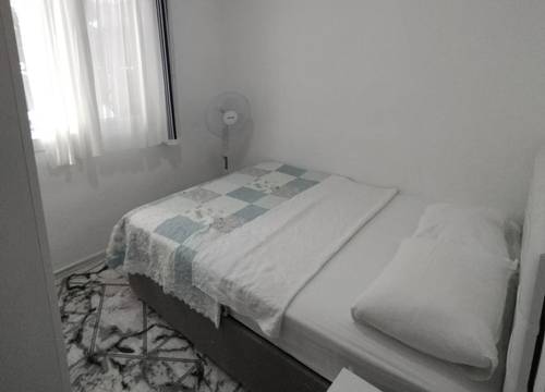 turkiye/izmir/menderes/51c95ac55e974982ae480c3f21d75024a86e037a996d4fdfacdfe7e56b49f2f1.jpg