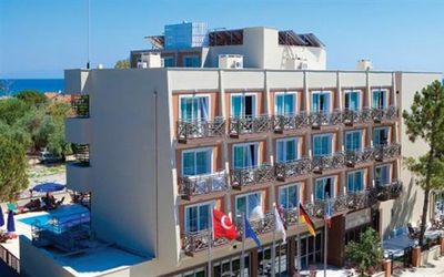 Asmira Royal Beach Hotel · 3