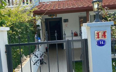 Neseli Pansiyon Cafe · 4