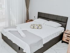 Double Room (Manzarasız)