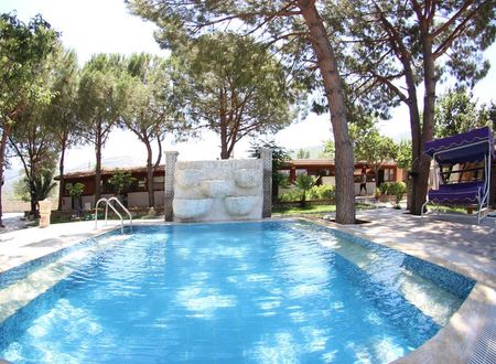 turkiye/izmir/selcuk/atillas-getaway-74af64c5.jpg
