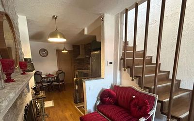 Gorky House · 4