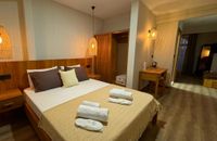 Deluxe Room with Pool View