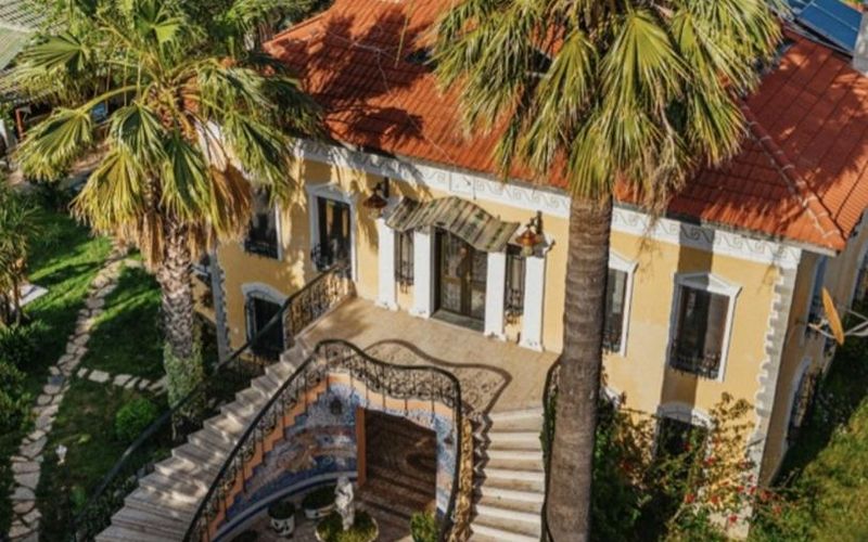 Villa Polikne · 1