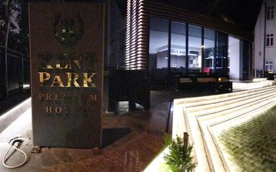 Kentpark Premium Hotel · 4