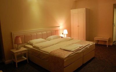 Peker Hotel · 5