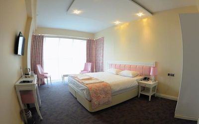 Peker Hotel · 2