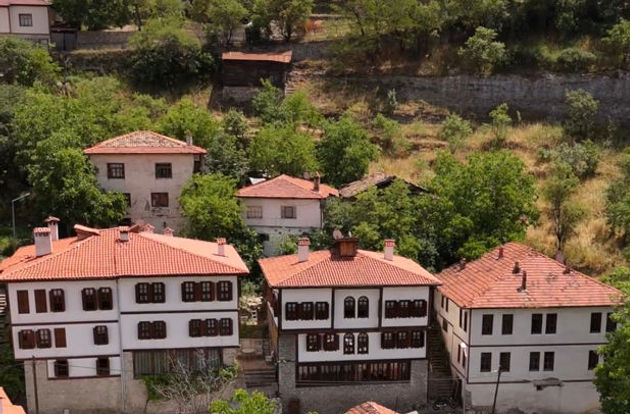 turkiye/karabuk/safranbolu/konak-piano_cf1fe8cf.png