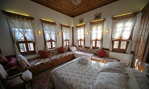 turkiye/karabuk/safranbolu/peri-konak-historical-ottoman-house-f0e720c9.jpg