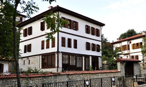 turkiye/karabuk/safranbolu/safranbolu-camlica-konagi-carsi-evi-5b64d7fd.jpg