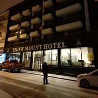 Snow Mount Hotel