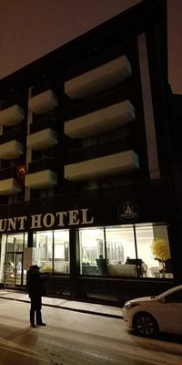 Snow Mount Hotel