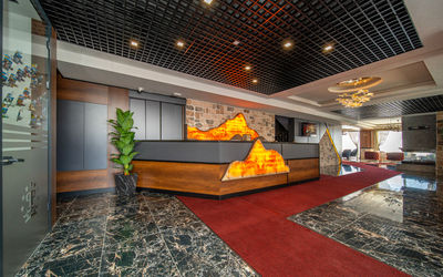 Peony Palace Hotel · 5