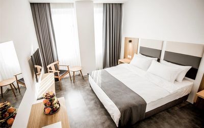 Ingate Hotel · 2