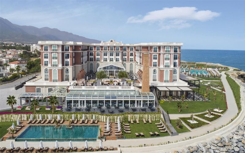Kaya Palazzo Resort & Casino · 1
