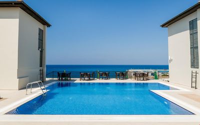 Olivia Palm Hotel · 5