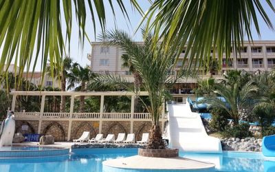 Oscar Resort Hotel · 2