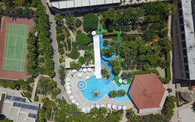 Oscar Resort Hotel · 5