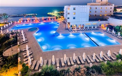 Vuni Palace Hotel · 4
