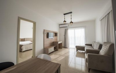 Deniz Airport Suites · 5