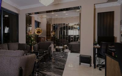 Grand Clover Hotel · 3