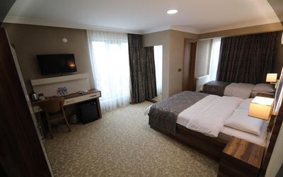 Marbes Hotel · 5