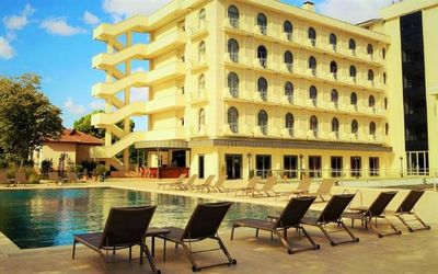 Bayramoğlu Resort Hotel · 4