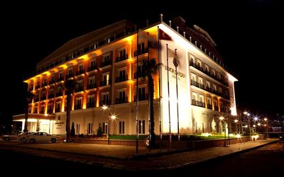 Luxor İzmit Otel · 4
