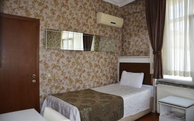 Özgür Otel · 2