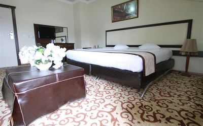 Teona Otel · 5