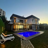 Hilltop House