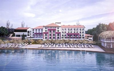 Gaia Beach Hotel · 3