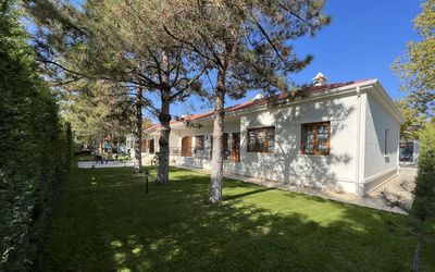 Sümer Otel · 4