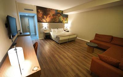Dayman Hotel · 5