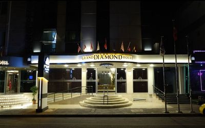 Grand Diamond Hotel · 4