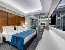 King Suite King