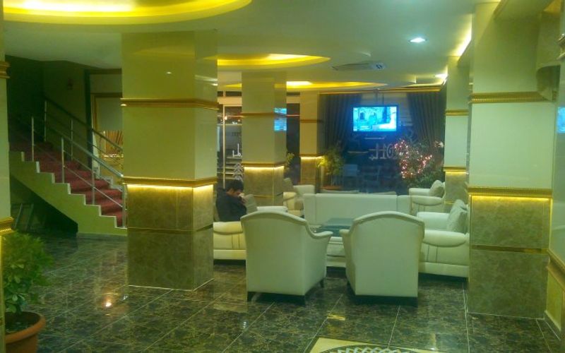 Uğur Hotel · 1