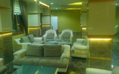 Uğur Hotel · 4