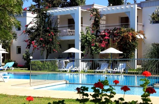 turkiye/mugla/bodrum/bodrum-ortakentte-denize-yakin-sitede-yazlik-daire-bd204_8593d6c6.jpg