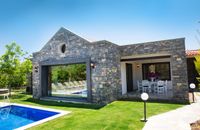 Özel Havuzlu Villa