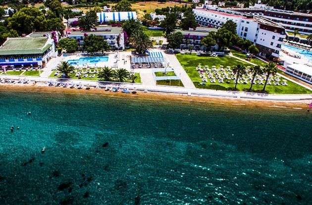 turkiye/mugla/bodrum/club-blue-white-468162217.jpg