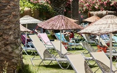 Daphnis Hotel · 3
