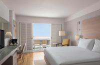 Luxury Room - Land View