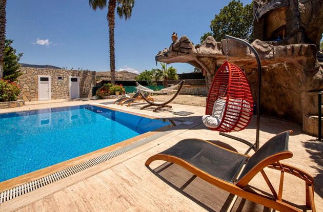 turkiye/mugla/bodrum/e05a99d812b1d739c01f275668d1d68d332b82720497a9a4783fbd7588040ca2647d09783c33a685933dc665ea8bb9f56b7a1fcd155d47d64ff4e9b9516ce84faa18ef3070fd48e6bf8fbc3955b61bfe.jpg