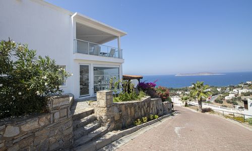 turkiye/mugla/bodrum/e3d621716092836035f4c3584f62eb1a79edb60b90f860dc2e9604deebc322c761f34506c73ab0bf049da7494524929265b6c7975f294567b62420f77099096ce6ecbbf8766b41d7bd7c2b57d94e2c70.jpg